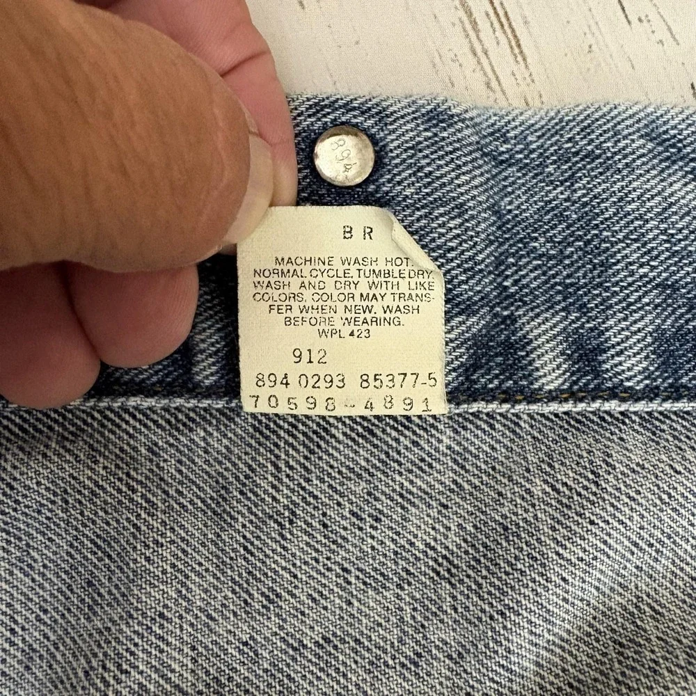 Levi's Denim Trucker Jacket Vintage Mens XL Light Blue Made In USA 70598-4891